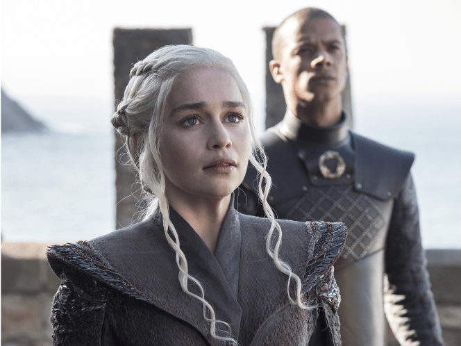 daenerys targaryen and grey worm game of thrones season 7 episode 1 photos .jpg